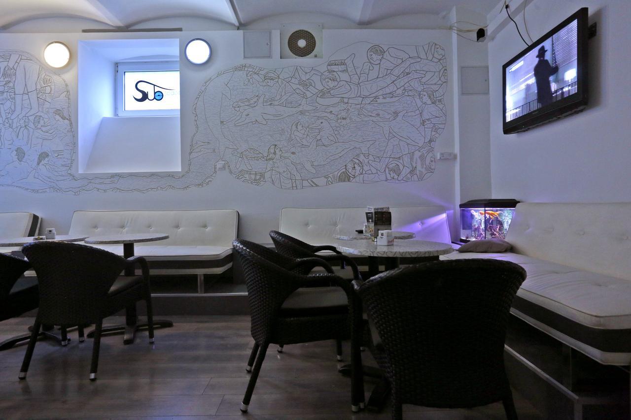 Subspace Hostel Zagreb Bagian luar foto