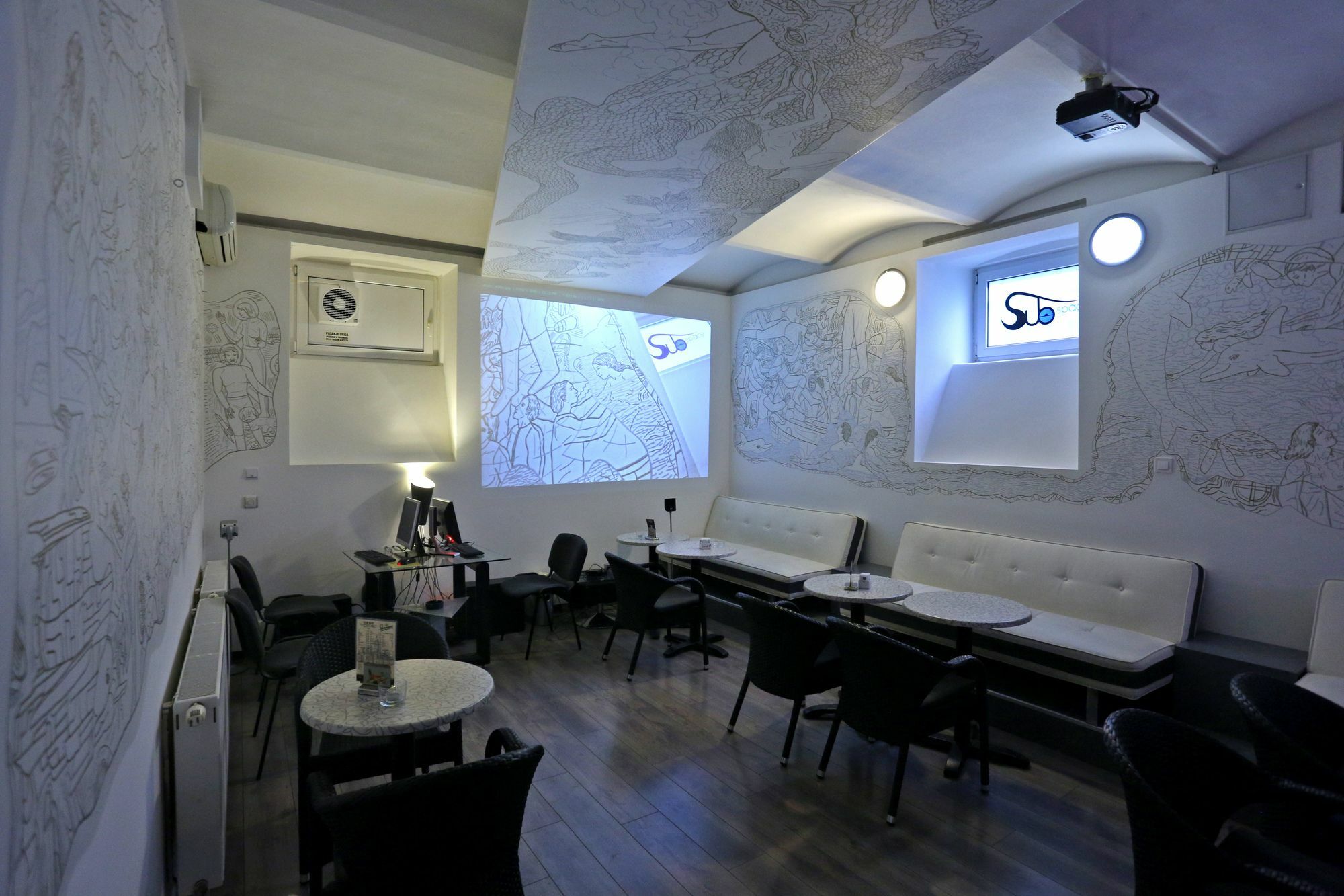Subspace Hostel Zagreb Bagian luar foto